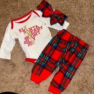 Christmas outfit size (0-3)